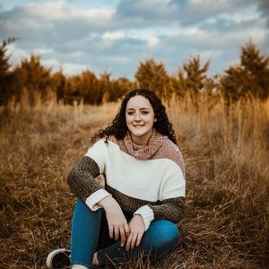 Meet your Posher, Macy